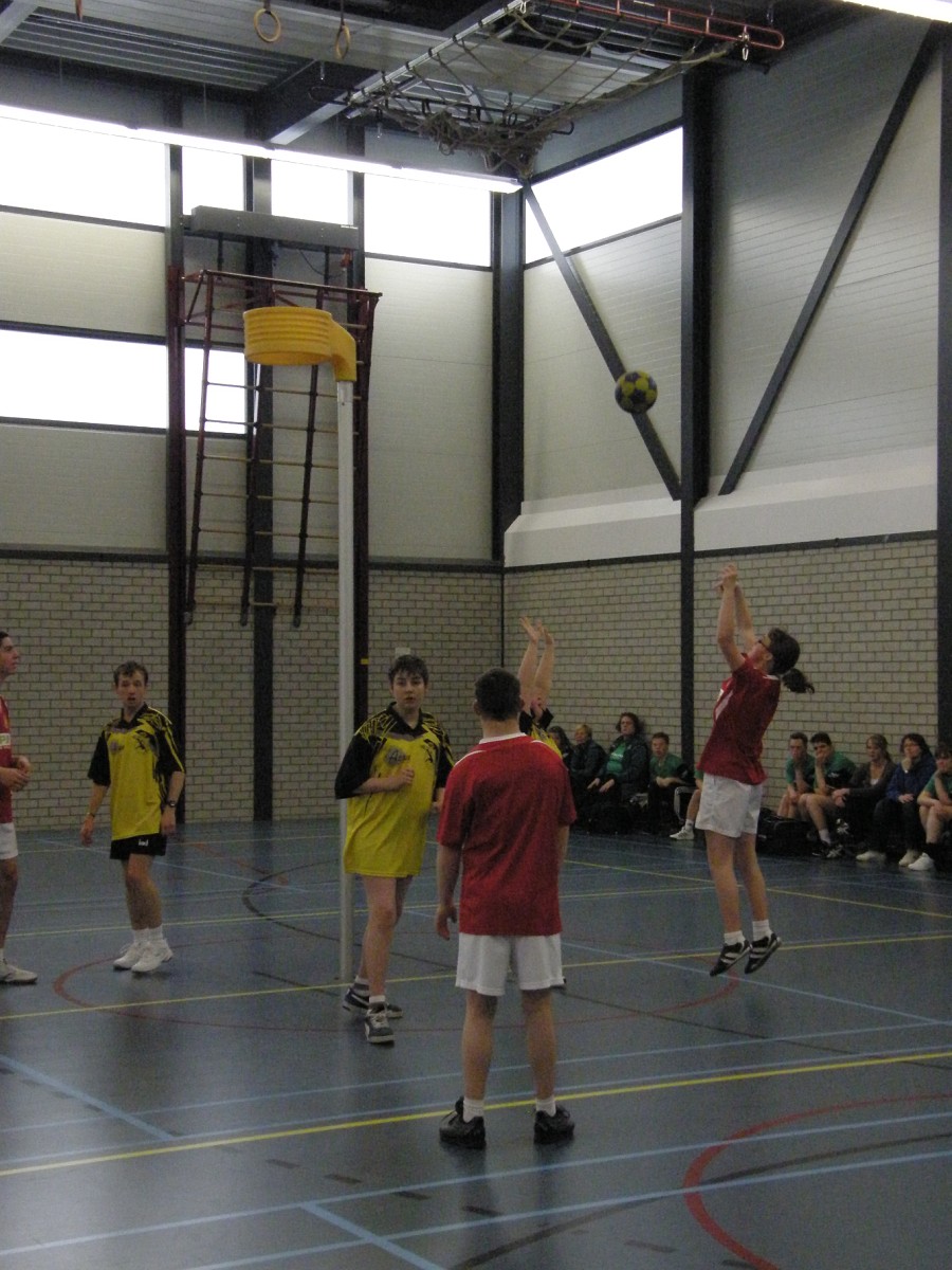 G korfbaltoernooi 17 maart 2012 055.jpg
